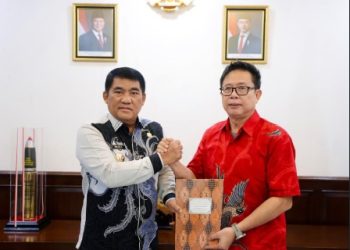 Gubernur Sulut Serahkan SK FKDM kepada Stevi Sumampouw, Tegaskan Peran Garda Terdepan Deteksi Dini