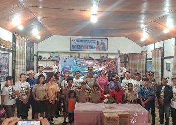 Kapolres Minahas Steven Simbar Pimpin Langsung Aksi Sosial untuk Warga dan Anak Yatim